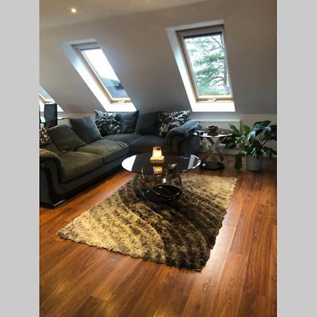 Struan Coach House In Gated Residence Stirling Buitenkant foto