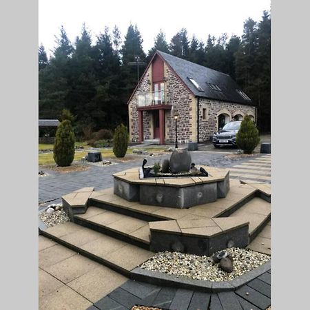 Struan Coach House In Gated Residence Stirling Buitenkant foto